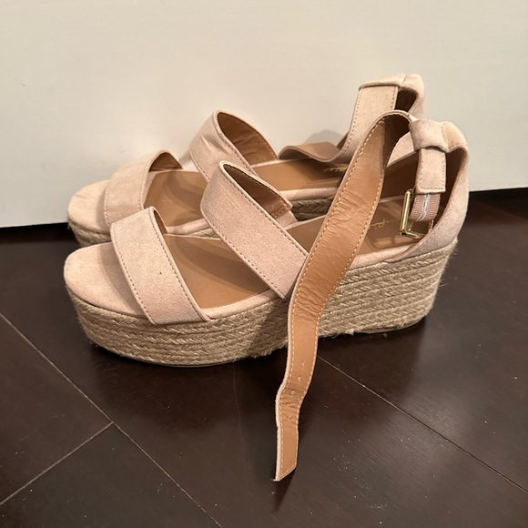 Platform wedges - Picture 2 of 2